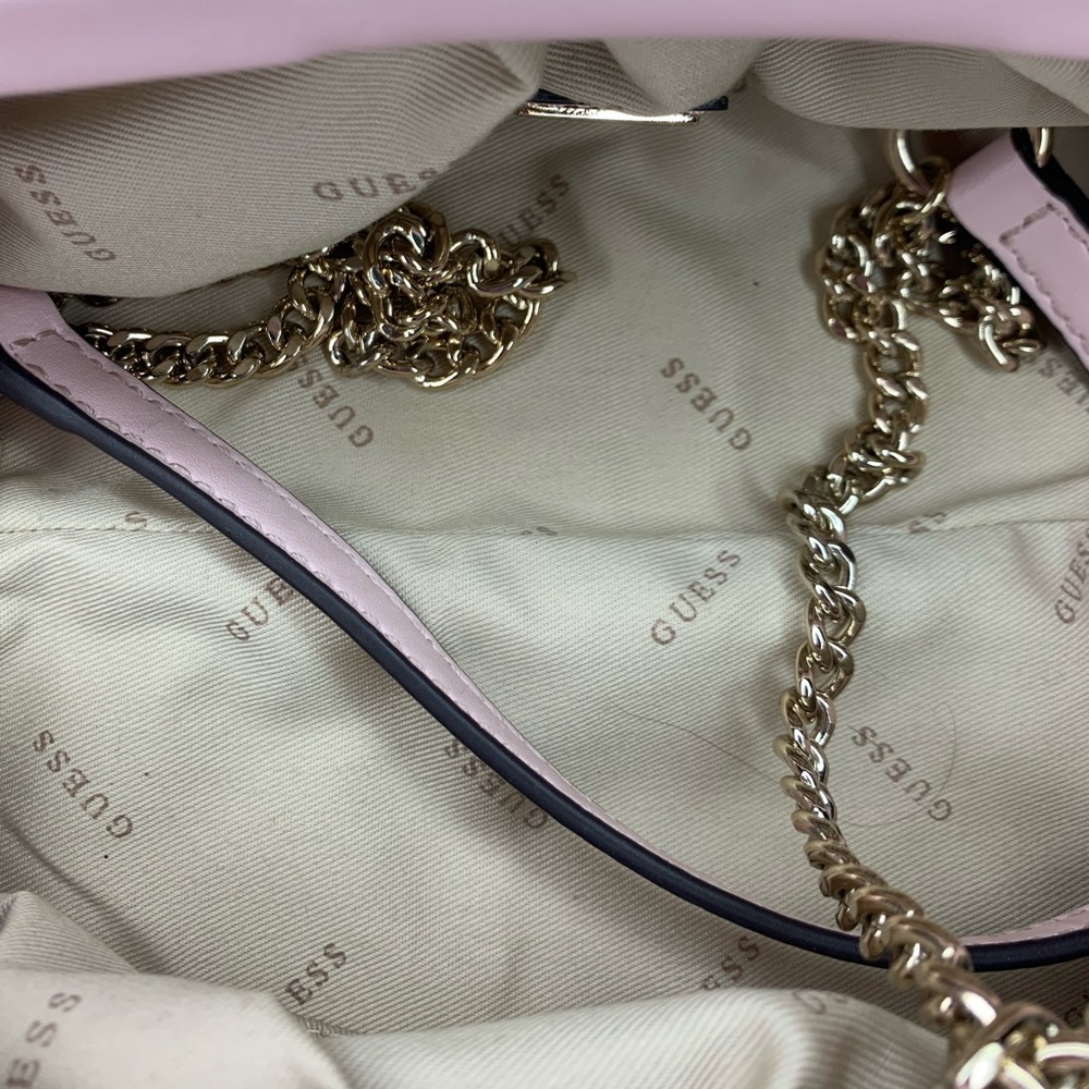 Guess purse - Picture 4 of 6